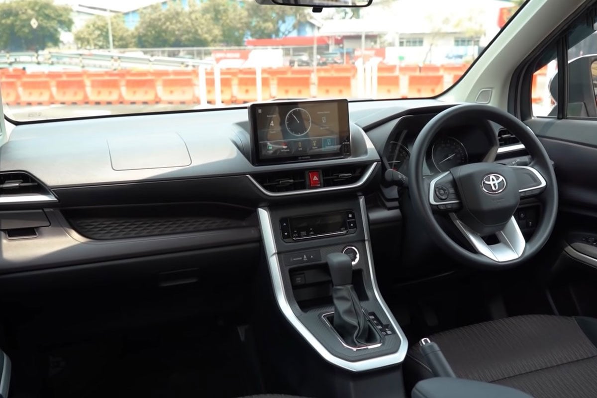 Trải nghiệm vận hành Toyota Avanza 2022: Động cơ 1.5L, hộp số CVT thay Innova đấu Mitsubishi Xpander - Ảnh 2.