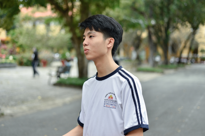 Nam sinh &quot;gây sốt&quot; với thiết kế &quot;áo mới&quot; độc đáo cho sách giáo khoa - Ảnh 6.