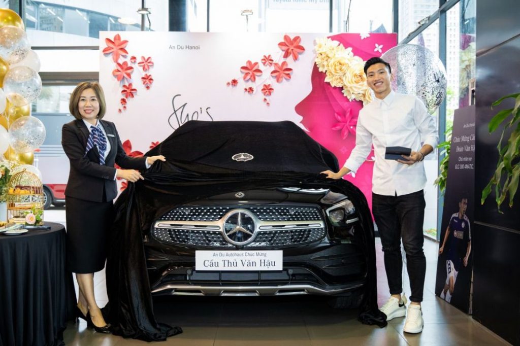 Dàn &quot;xế&quot; sang - xịn - mịn của ĐT Việt Nam, bóc giá thật bất ngờ: Xe ai &quot;xịn&quot; nhất? - Ảnh 10.