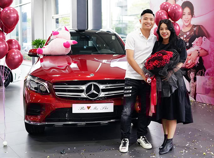 Dàn &quot;xế&quot; sang - xịn - mịn của ĐT Việt Nam, bóc giá thật bất ngờ: Xe ai &quot;xịn&quot; nhất? - Ảnh 3.
