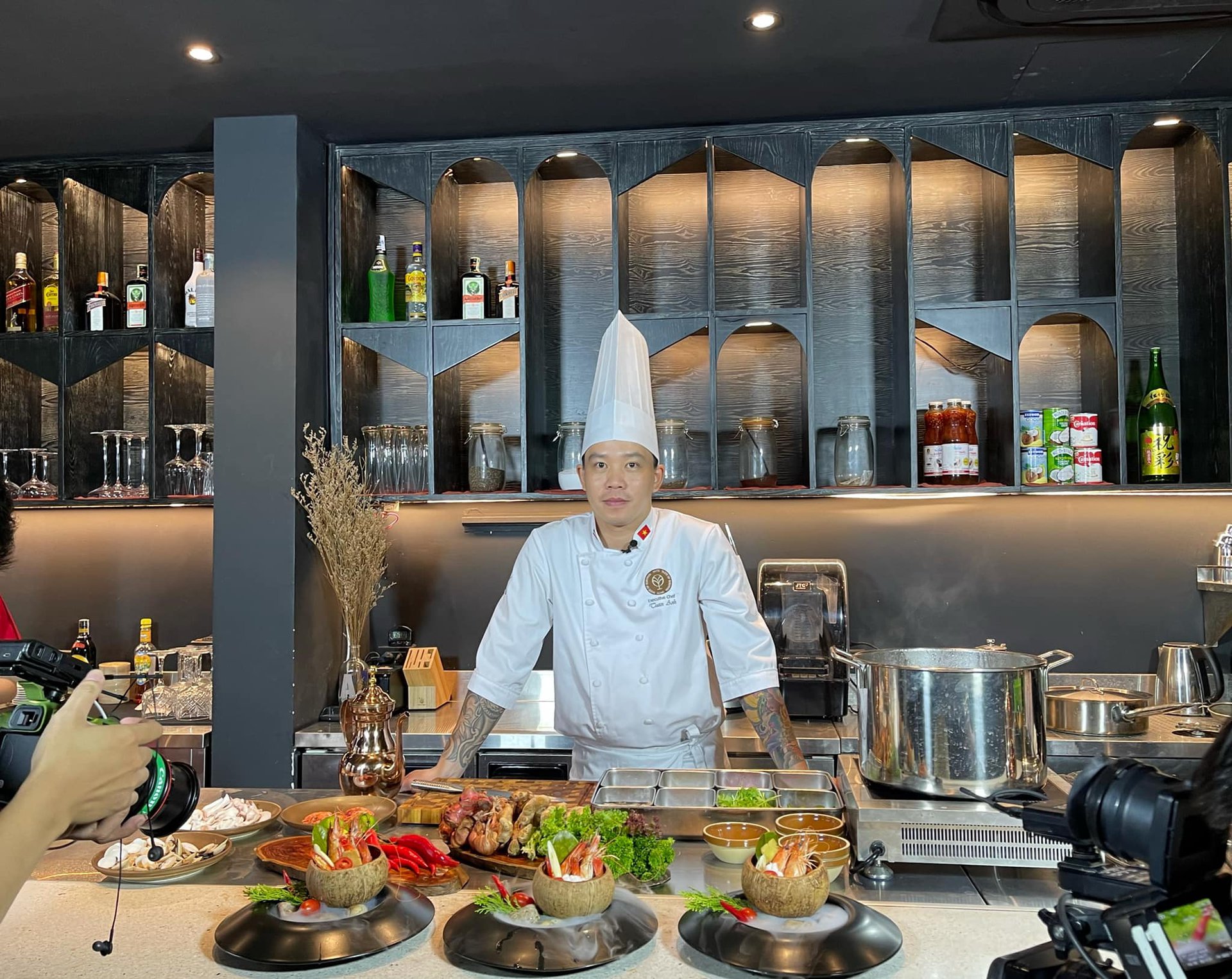 Kiếm tiền tỷ từ nghề setup nhà hàng - Ảnh 1.