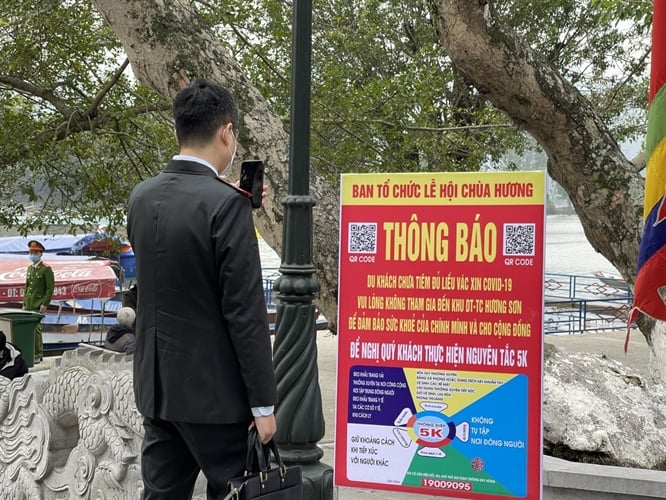 Bộ VHTTDL nói gì về hiện tượng dâng sao giải hạn biến tướng thành dịch vụ, trục lợi di tích trong mùa lễ hội? - Ảnh 1.
