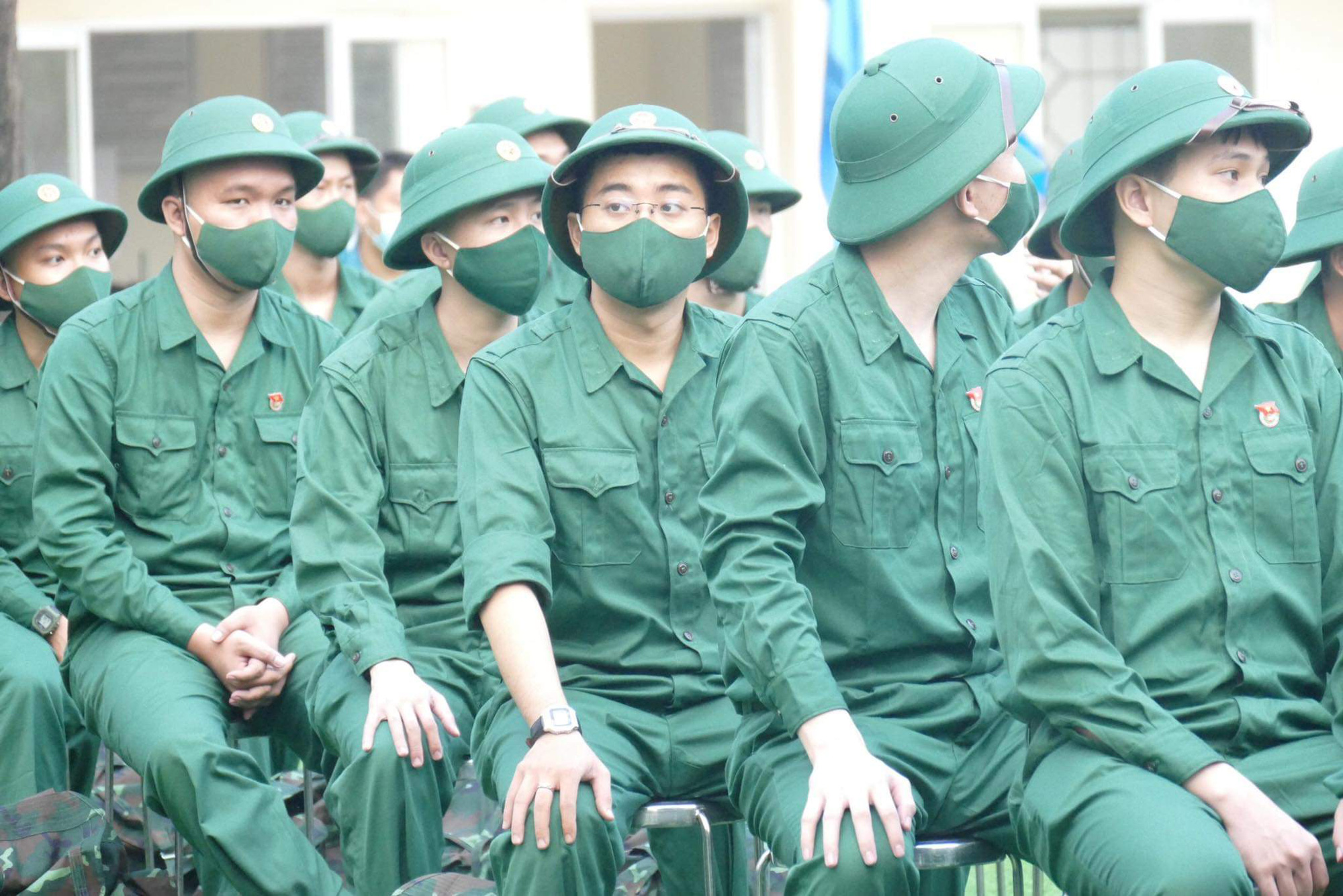 Gần 4.000 thanh niên tại TP.HCM lên đường nhập ngũ - Ảnh 4.