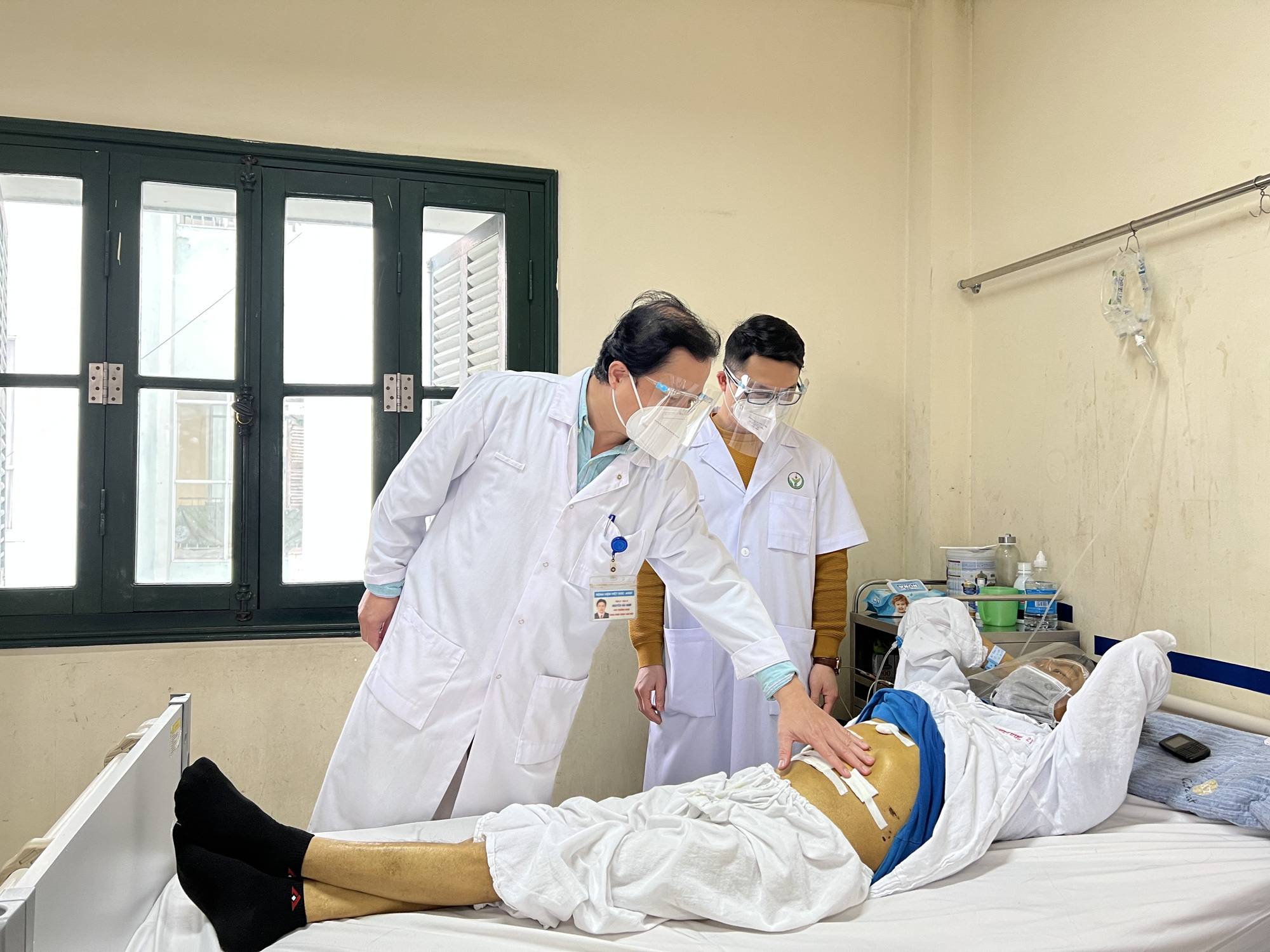 Cắt khối tá tràng đầu tụy bằng phương pháp nội soi, giảm nguy cơ biến chứng - Ảnh 1.