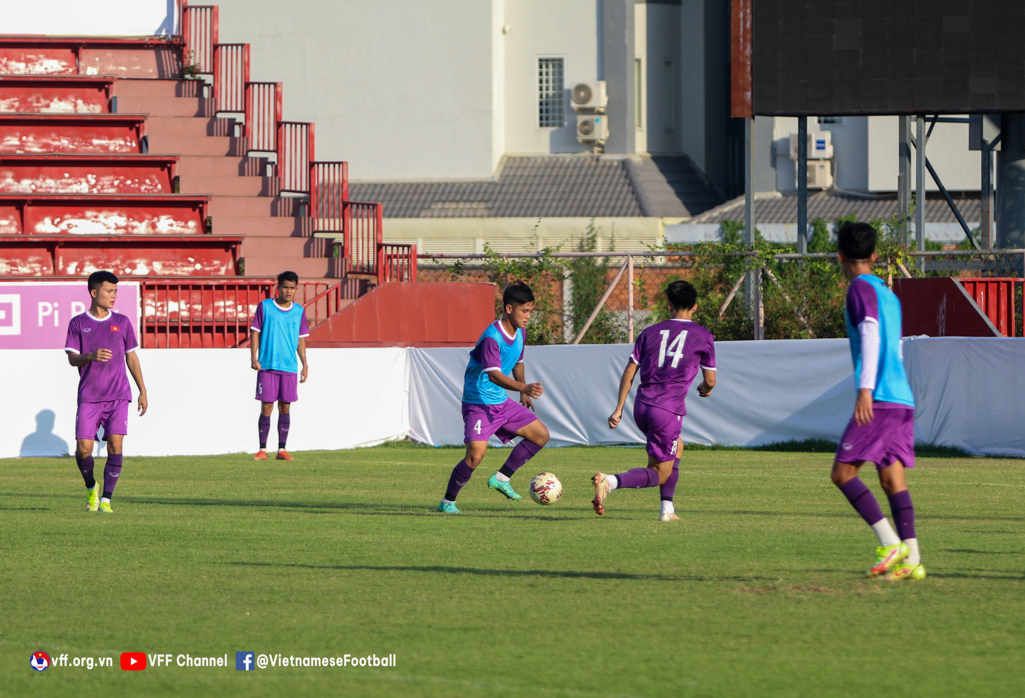 HLV U23 Việt Nam Đinh Thế Nam &quot;đọc vị&quot; U23 Singapore  - Ảnh 3.