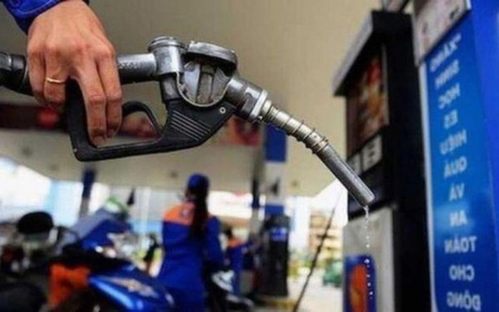 Giá xăng dầu cao kỷ lục trong 8 năm qua, doanh nghiệp "khóc" ròng - Ảnh 1. Giá xăng dầu cao kỷ lục trong 8 năm qua, doanh nghiệp "khóc" ròng - Ảnh 1.