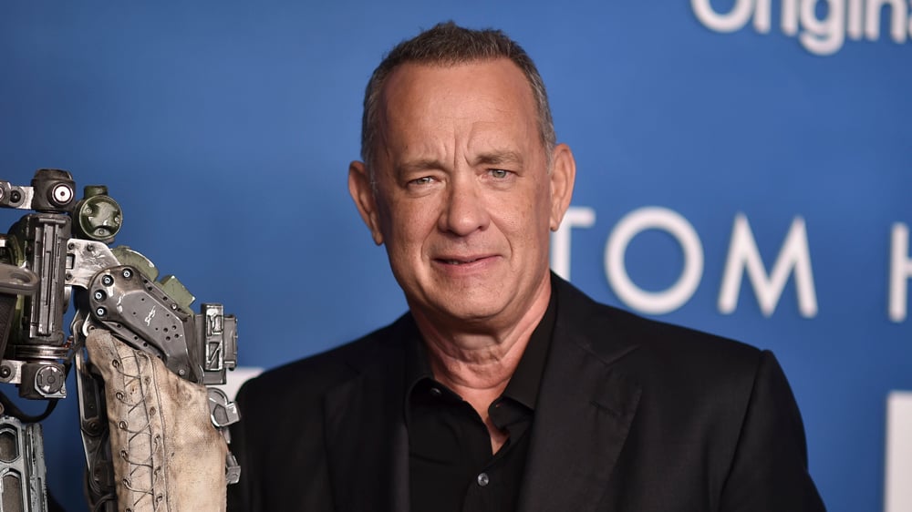 Tom Hanks trở lại màn ảnh với vai diễn ông già khó tính trong &quot;A Man Called Otto&quot; - Ảnh 1.
