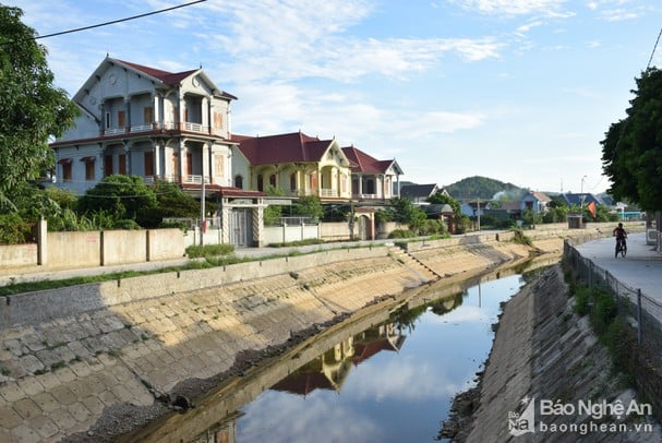 Nghệ An: Gần 17.000 con em đi làm việc xứ người, Tết gửi về 40 triệu USD xây nhà to, tậu xe tiền tỷ - Ảnh 3.