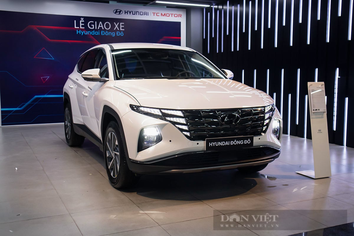Giá xe Hyundai Tucson 2022, liệu đã hạ nhiệt sau Tết? - Ảnh 1.