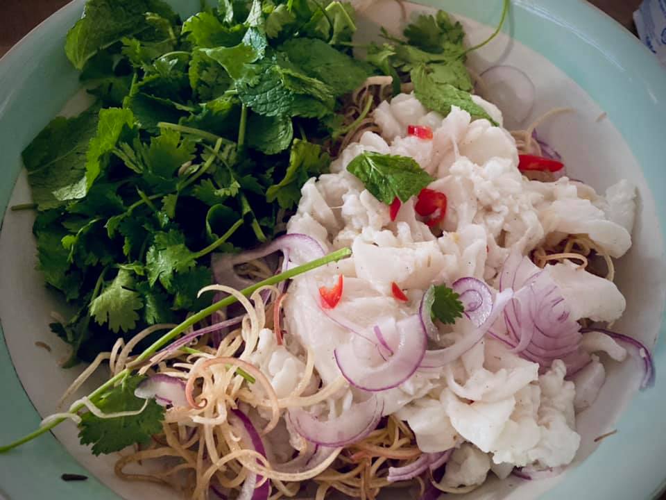 Làm gỏi cá không tanh nhờ loại nước quen thuộc này - Ảnh 19.