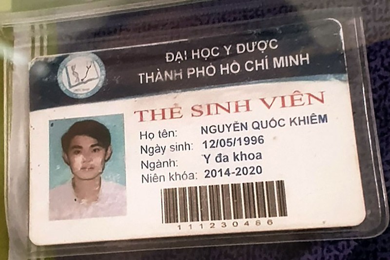 Bộ Y tế yêu cầu xác minh, làm rõ thông tin vụ giả làm bác sĩ vào khu điều trị khám chữa bệnh - Ảnh 1.