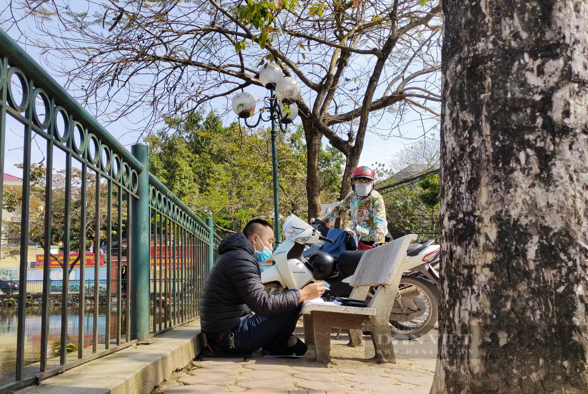 F0 tăng vọt, mục sở thị buổi sáng tất bật của y tế phường tại Hà Nội - Ảnh 8.