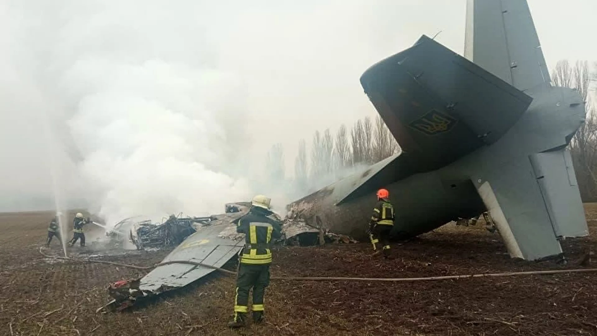 CẬP NHẬT: Ukraine hứng chịu làn sóng tên lửa thứ 2, máy bay quân sự rơi gần Kiev - Ảnh 1.