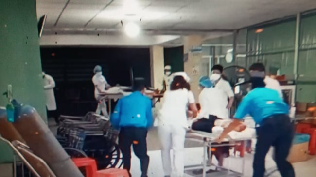 TIN NÓNG 24 GIỜ QUA: Chiêu đãi tiệc sinh nhật bằng ma túy trong quán karaoke; giết người vì sợ làng phạt - Ảnh 5.