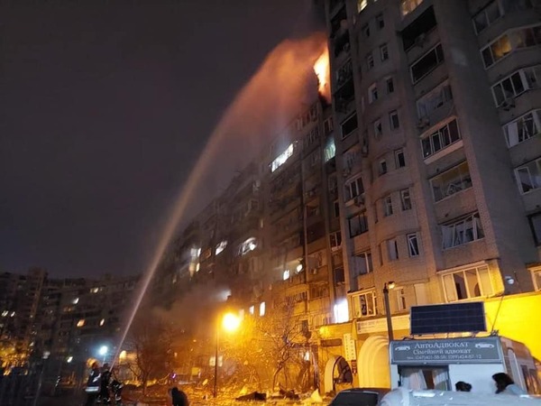 Ukraine tuyên bố bắn rơi máy bay Nga, Kiev tiết lộ thương vong lớn phía Nga - Ảnh 1.
