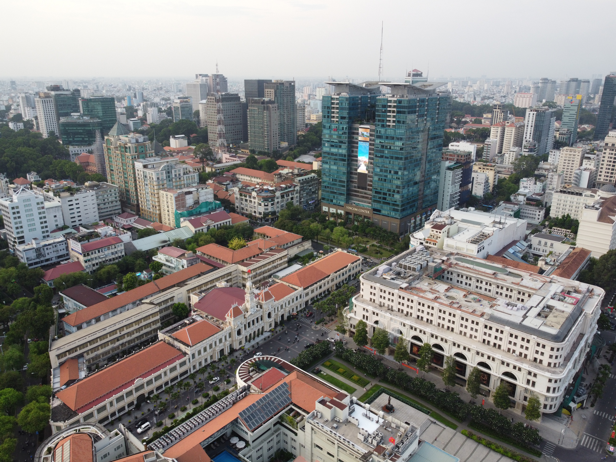 Trung tâm thương mại theo mô hình truyền thống khó giữ khách thuê - Ảnh 1.