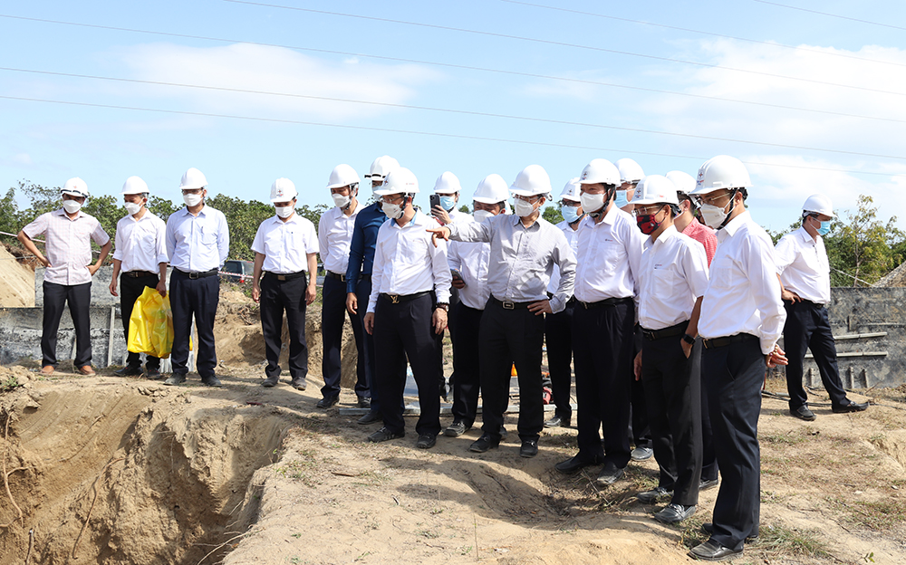 Kiểm tra thi công cụm dự án giải tỏa công suất Nhà máy Nhiệt điện BOT Vân Phong 1 - Ảnh 2. Kiểm tra thi công cụm dự án giải tỏa công suất Nhà máy Nhiệt điện BOT Vân Phong 1 - Ảnh 2.