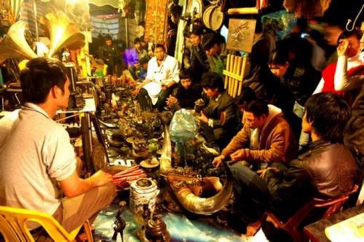 6 phiên chợ từ Bắc vào Nam vừa độc vừa lạ nhất Việt Nam dịp đầu năm mới - Ảnh 6.