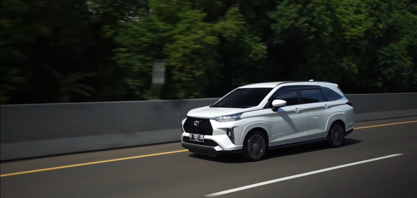 Trải nghiệm vận hành Toyota Veloz 2022: Động cơ 1.5L, hộp số CVT thay Innova liệu có yếu? - Ảnh 2.