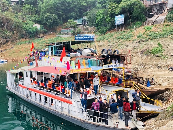 Hết Tết người nông dân lại tất bật với guồng quay lao động sản xuất - Ảnh 2.