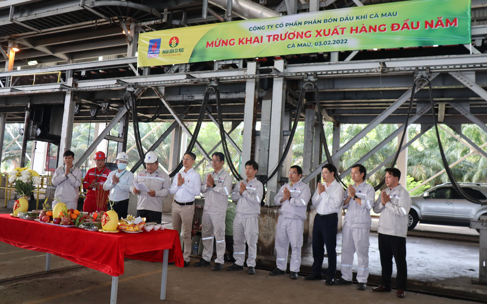 Phân bón Cà Mau nhộn nhịp không khí bán hàng đầu năm