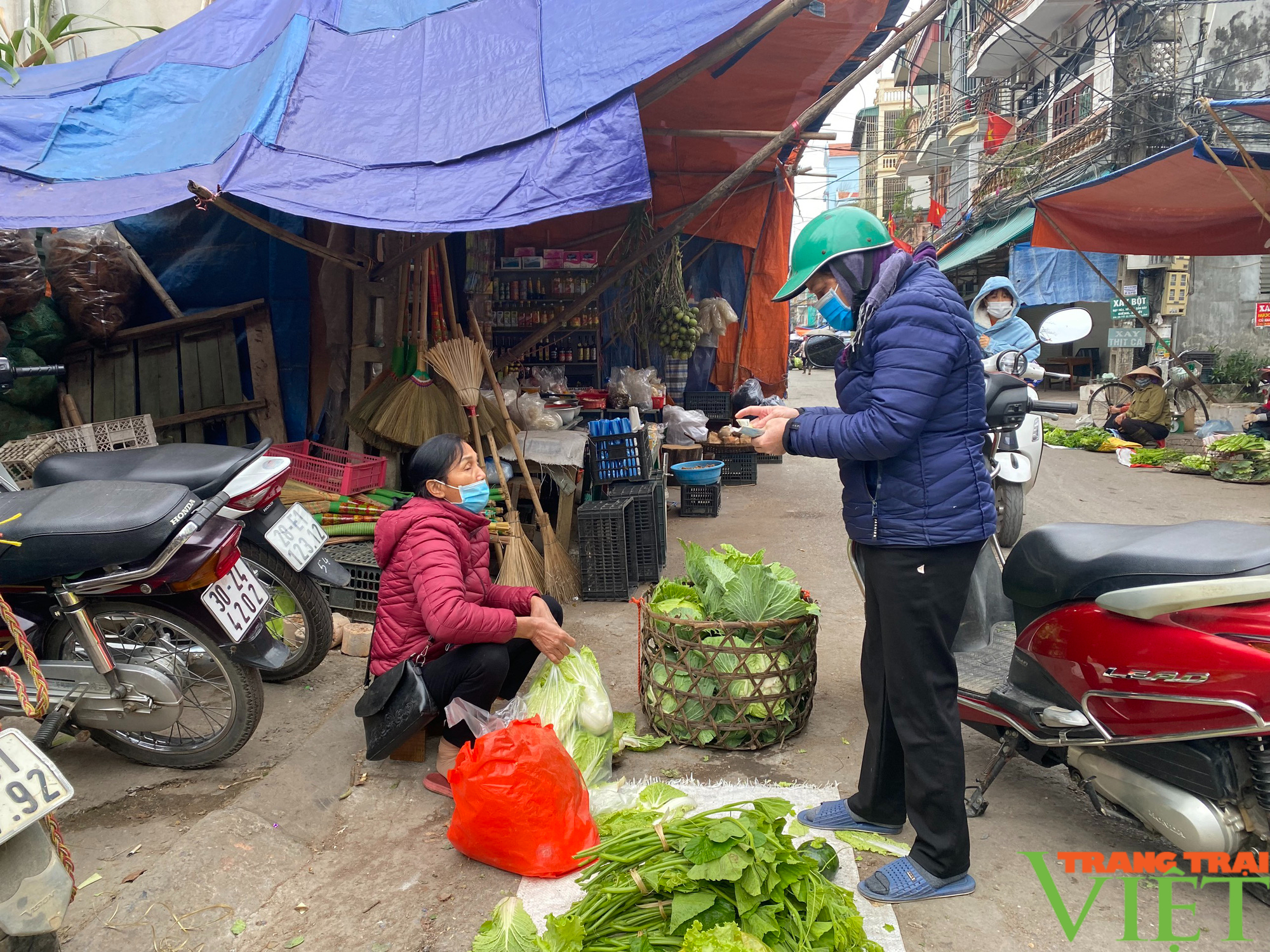 Hoà Bình: Sau Tết Nguyên đán Nhâm Dần thực phẩm không khán hiếm, giá bán ổn định - Ảnh 1. Hoà Bình: Sau Tết Nguyên đán Nhâm Dần thực phẩm không khán hiếm, giá bán ổn định - Ảnh 1.