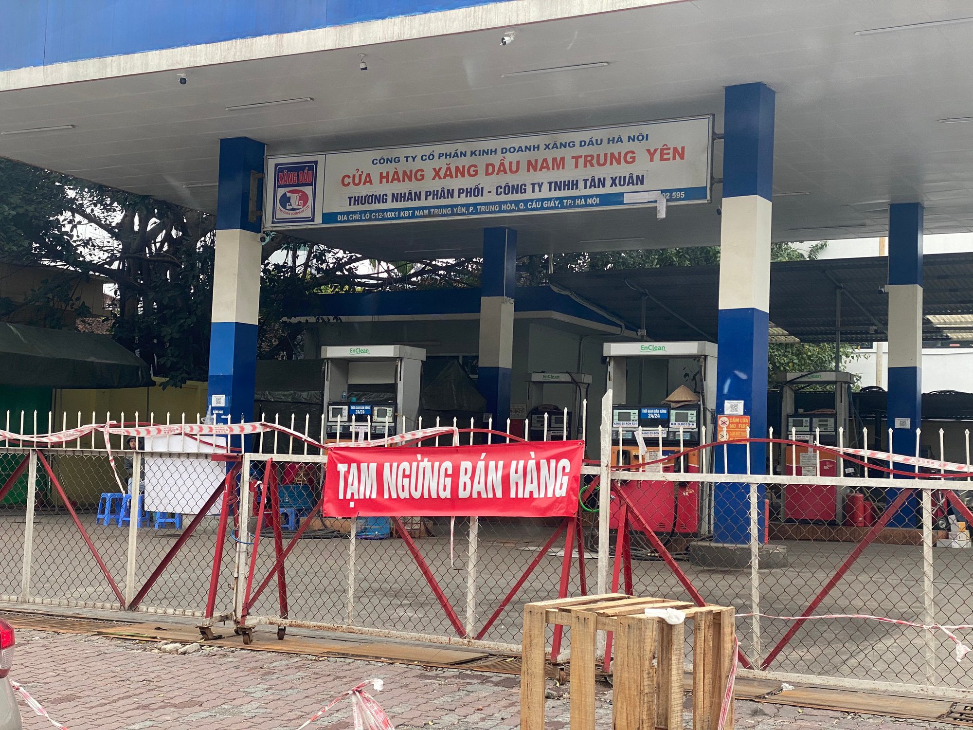 Cây xăng có được tự ý đóng cửa? - Ảnh 2.