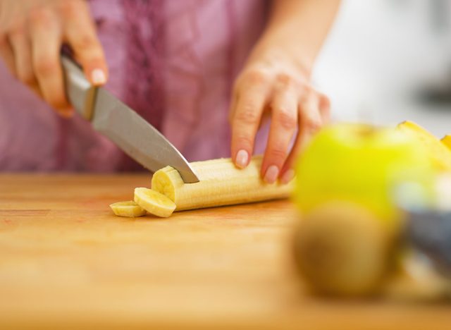 Điều gì xảy ra với cơ thể khi bạn ăn chuối mỗi ngày?  - Ảnh 2.