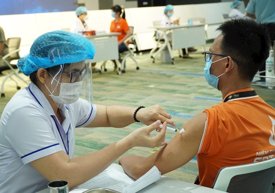 Thay đổi các biện pháp chống dịch, đáp ứng linh hoạt an toàn trong bối cảnh mới - Ảnh 1.