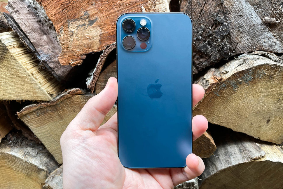 iPhone thống lĩnh top 10 smartphone bán chạy nhất năm 2021 - Ảnh 2. iPhone thống lĩnh top 10 smartphone bán chạy nhất năm 2021 - Ảnh 2.