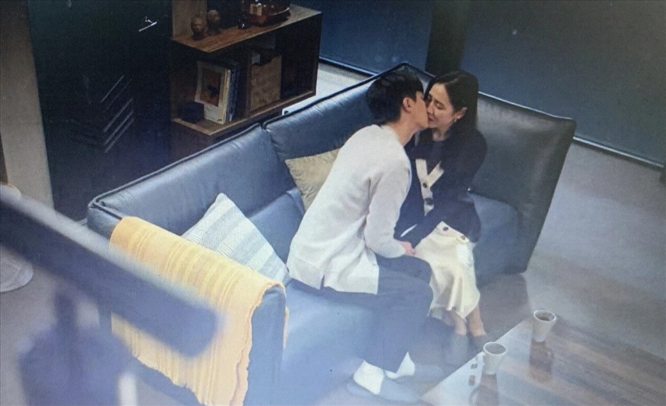 Son Ye Jin có ngại ngùng đóng &quot;cảnh nóng&quot;? - Ảnh 2.