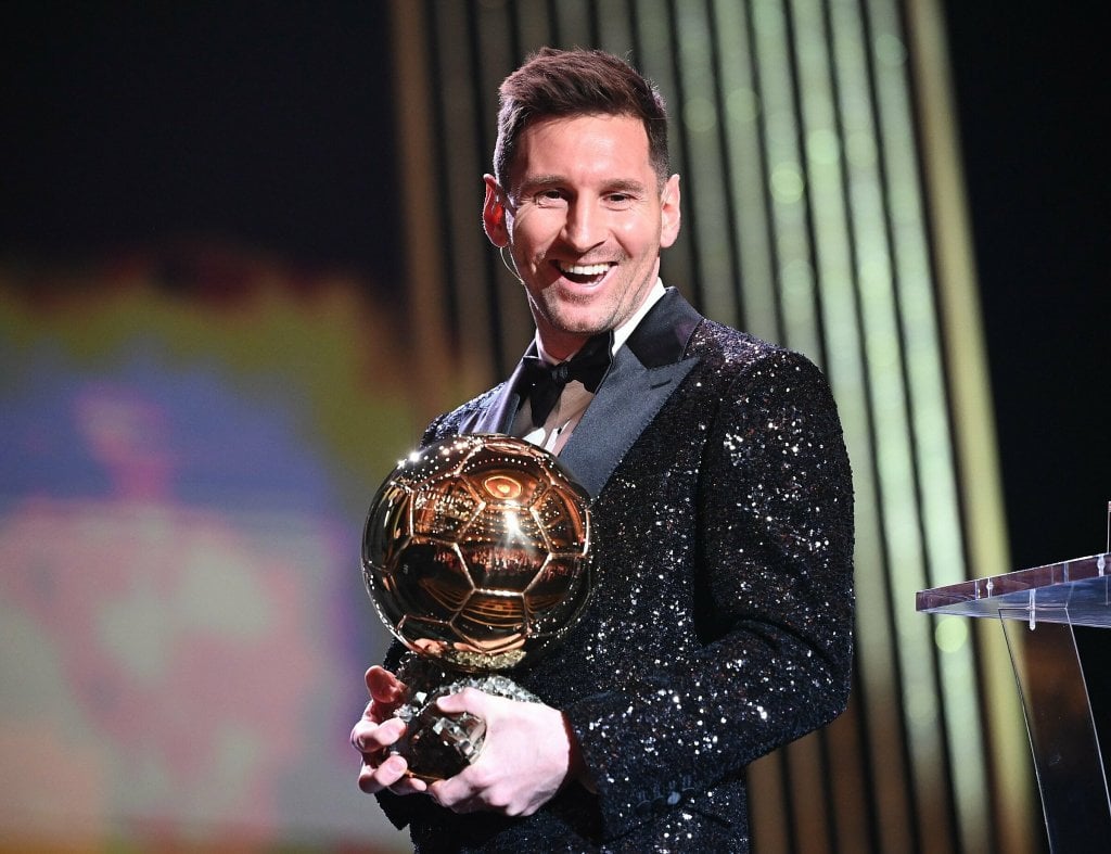 4 thay đổi lớn về tiêu chí bình chọn Quả bóng vàng: Messi hết cơ hội? - Ảnh 1.