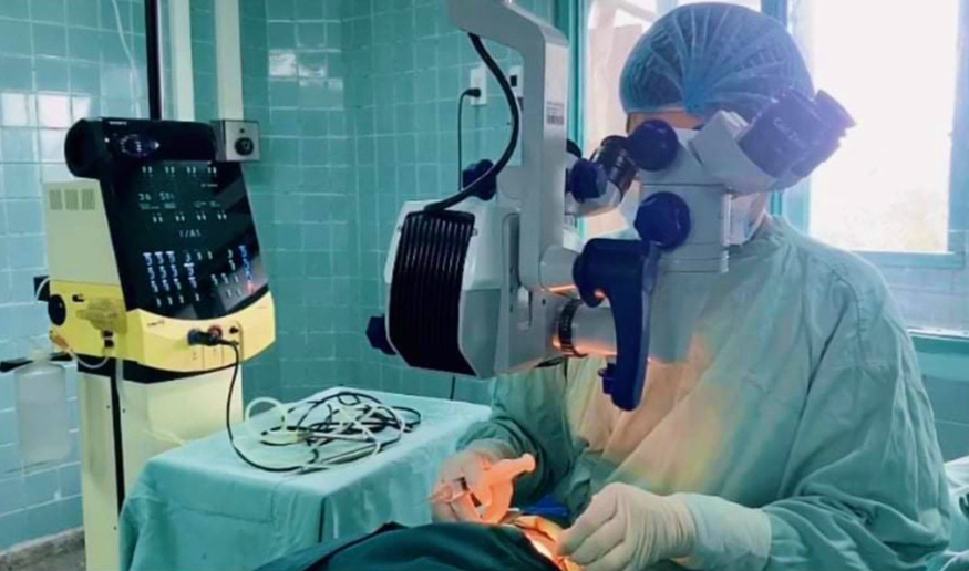 Bác sĩ và bệnh nhân giảm stress khi đưa âm nhạc vào phòng mổ - Ảnh 1.