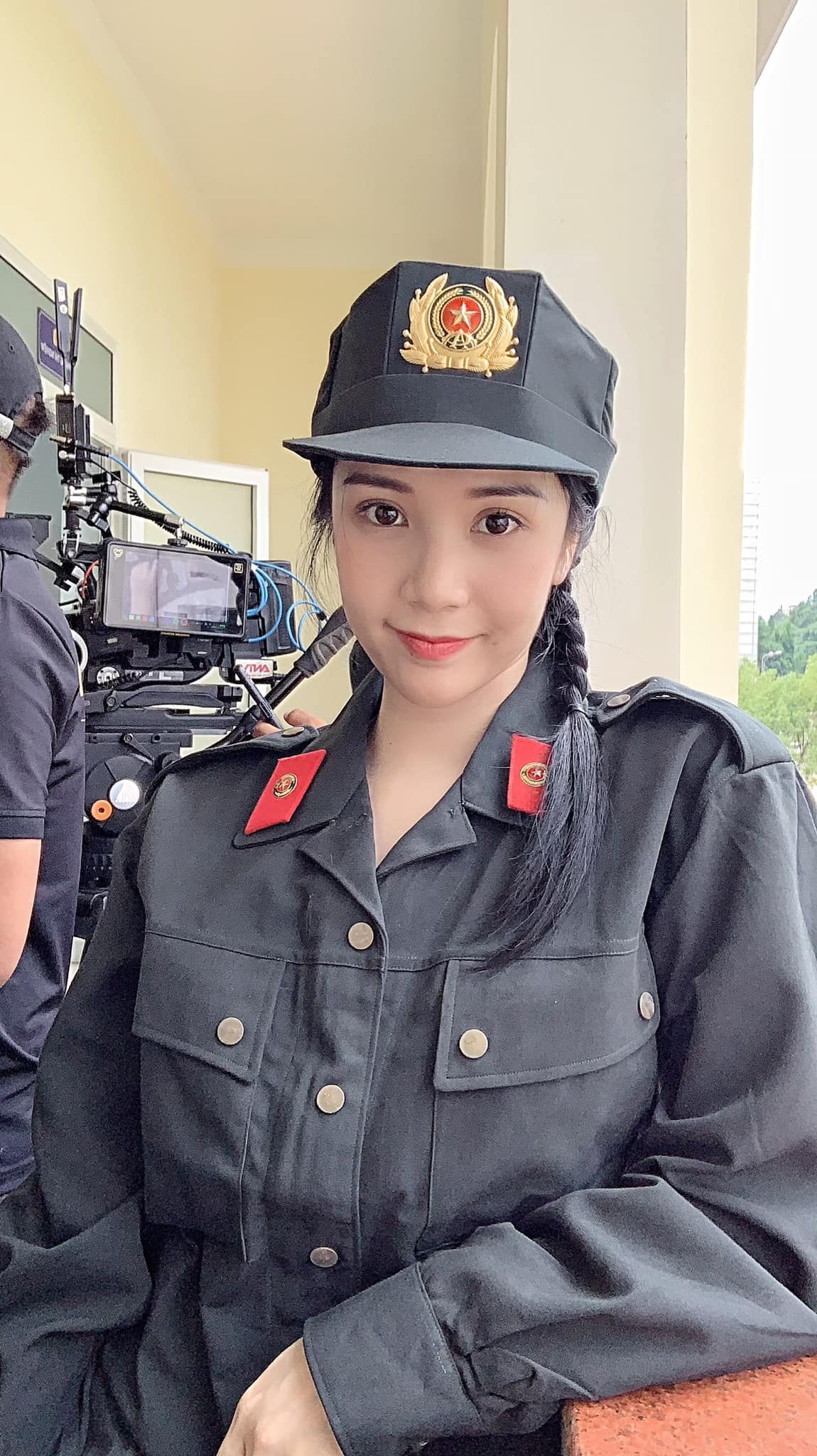 Dân Việt giao lưu trực tuyến với &quot;cặp đôi vàng&quot; Hà Việt Dũng, Thanh Bi phim &quot;Bão ngầm&quot; - Ảnh 1.