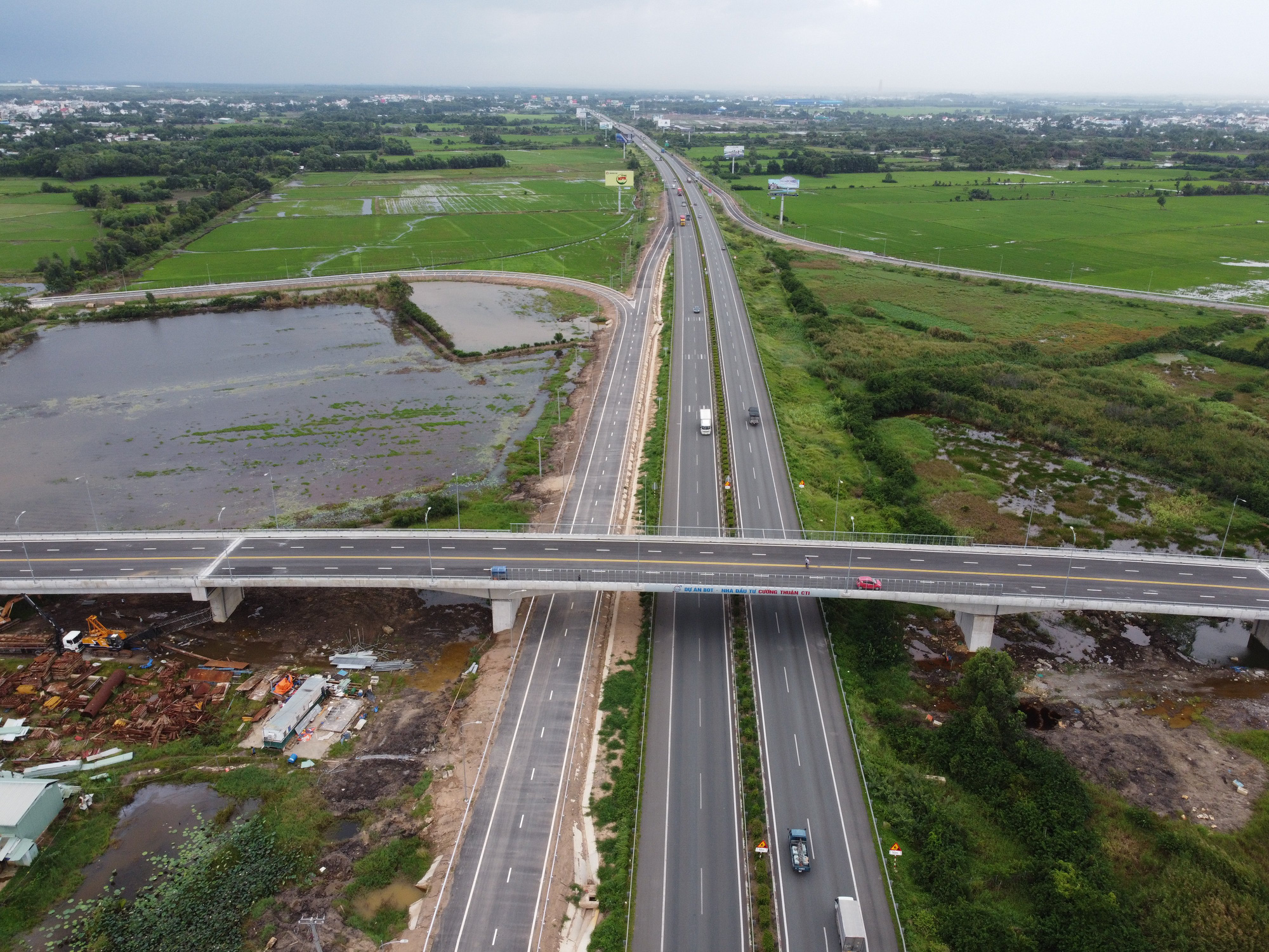 Bộ GTVT kiến nghị giao VEC cấp bách mở rộng cao tốc TP.HCM - Long Thành - Dầu Giây - Ảnh 2.