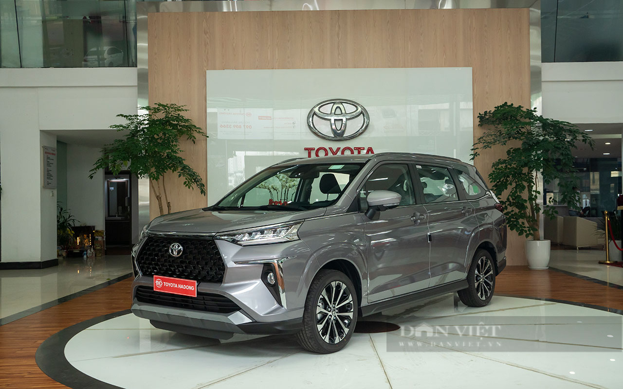 Trải nghiệm Toyota Veloz Cross 2022 vừa về đại lý, giá lăn bánh liệu có hấp dẫn? - Ảnh 1.