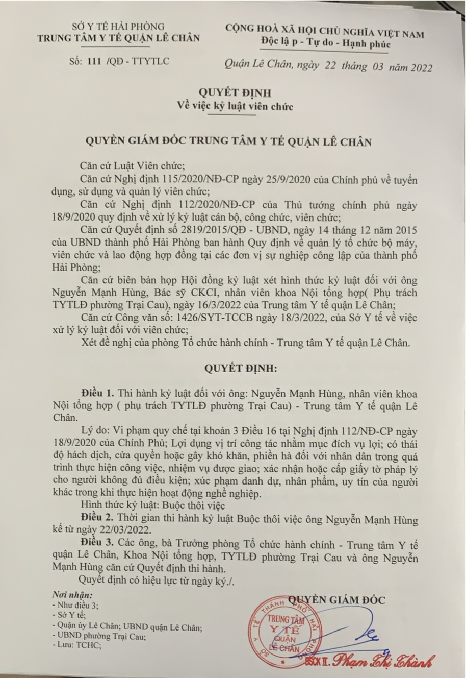 Vụ vòi tiền gia đình bệnh nhân F0 ở Hải Phòng: Buộc thôi việc Trạm trưởng y tế - Ảnh 2.