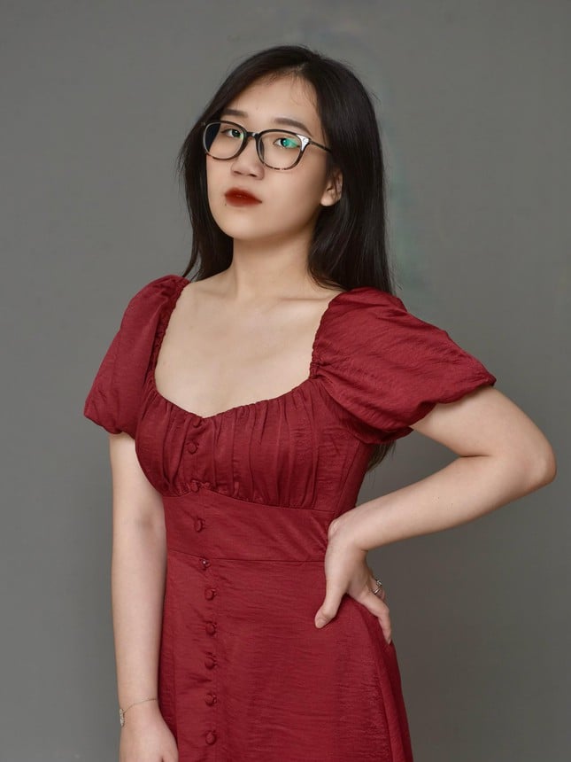 Thành tích đáng ngưỡng mộ của nữ sinh Kinh tế Quốc dân đúng &quot;chuẩn con nhà người ta&quot; - Ảnh 4.