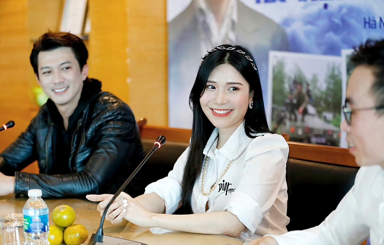 Thanh Bi: &quot;Tim tôi đập thình thịch, người toát mồ hôi trong lần đầu tiên đóng cảnh nóng&quot; - Ảnh 2.