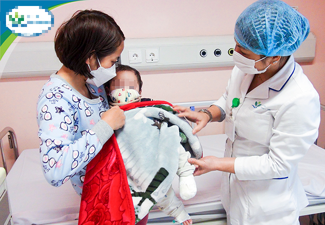 Xông hơi phòng Covid-19, bé bỏng nặng, nhiễm trùng huyết - Ảnh 2.