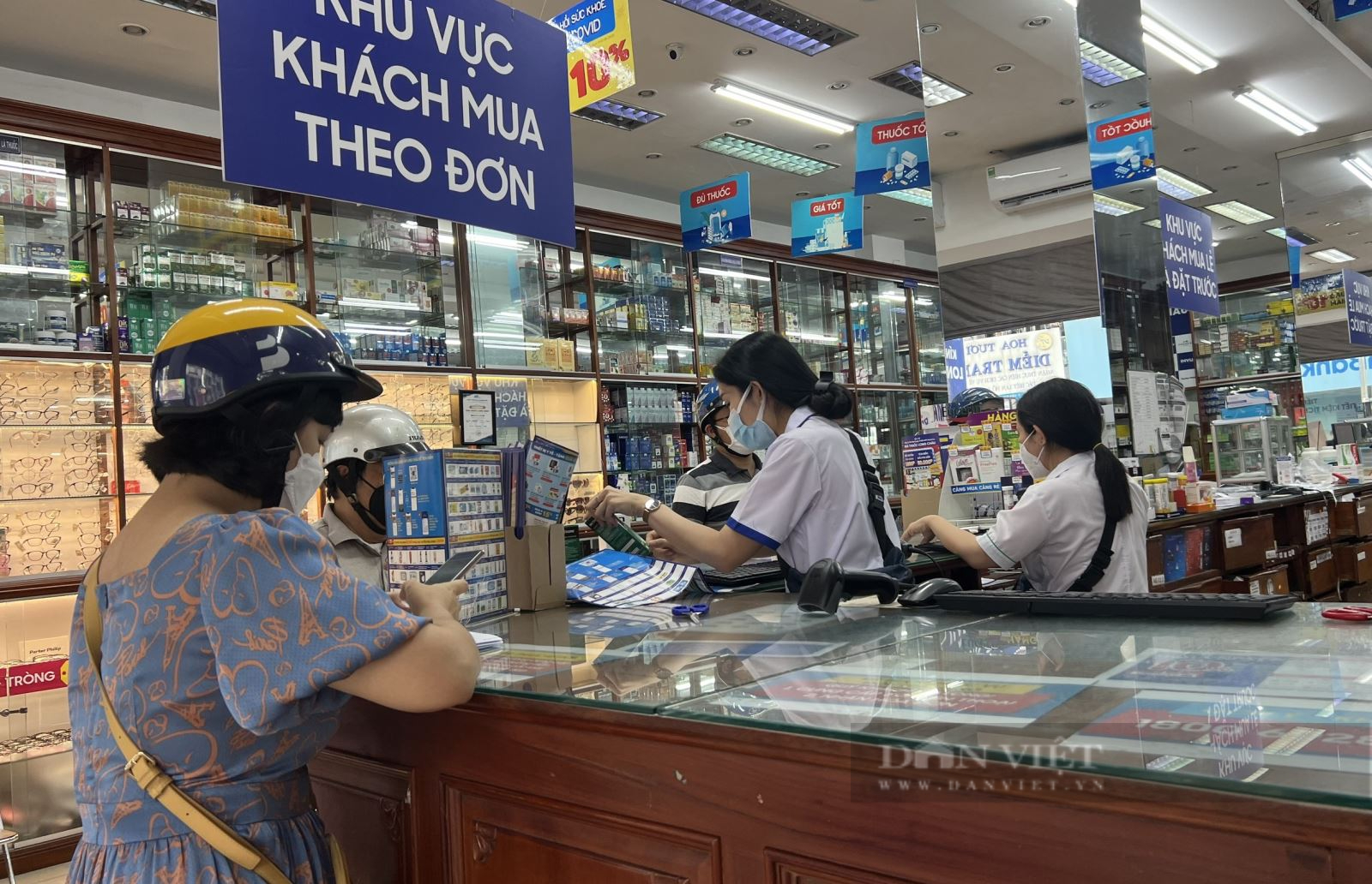 TP.HCM: Giá kit test nhanh Covid-19 &quot;nhảy múa&quot; chóng mặt - Ảnh 1.