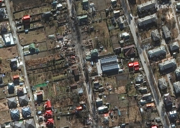 NÓNG Ukraine: Nhiều lính Nga đầu hàng, tự phá hủy phương tiện quân sự, theo Lầu Năm góc - Ảnh 1.