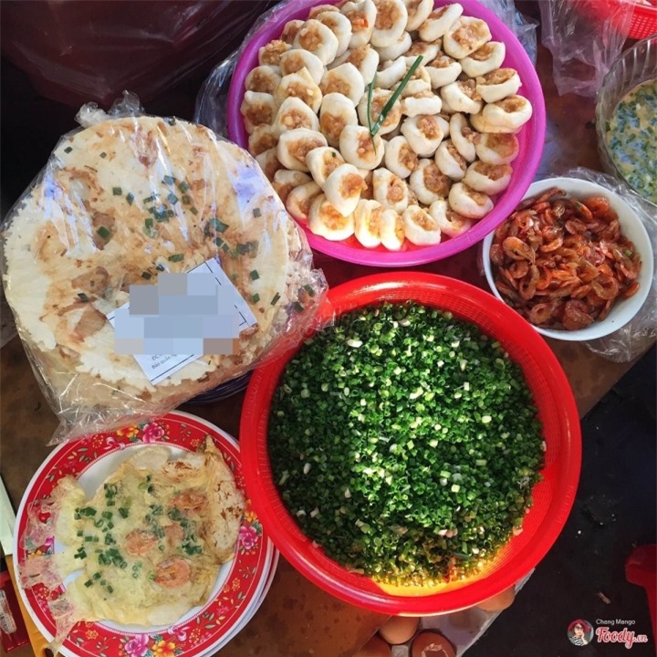 Bánh ép Huế lạ miệng giá rẻ. ăn mãi không chán - Ảnh 3.