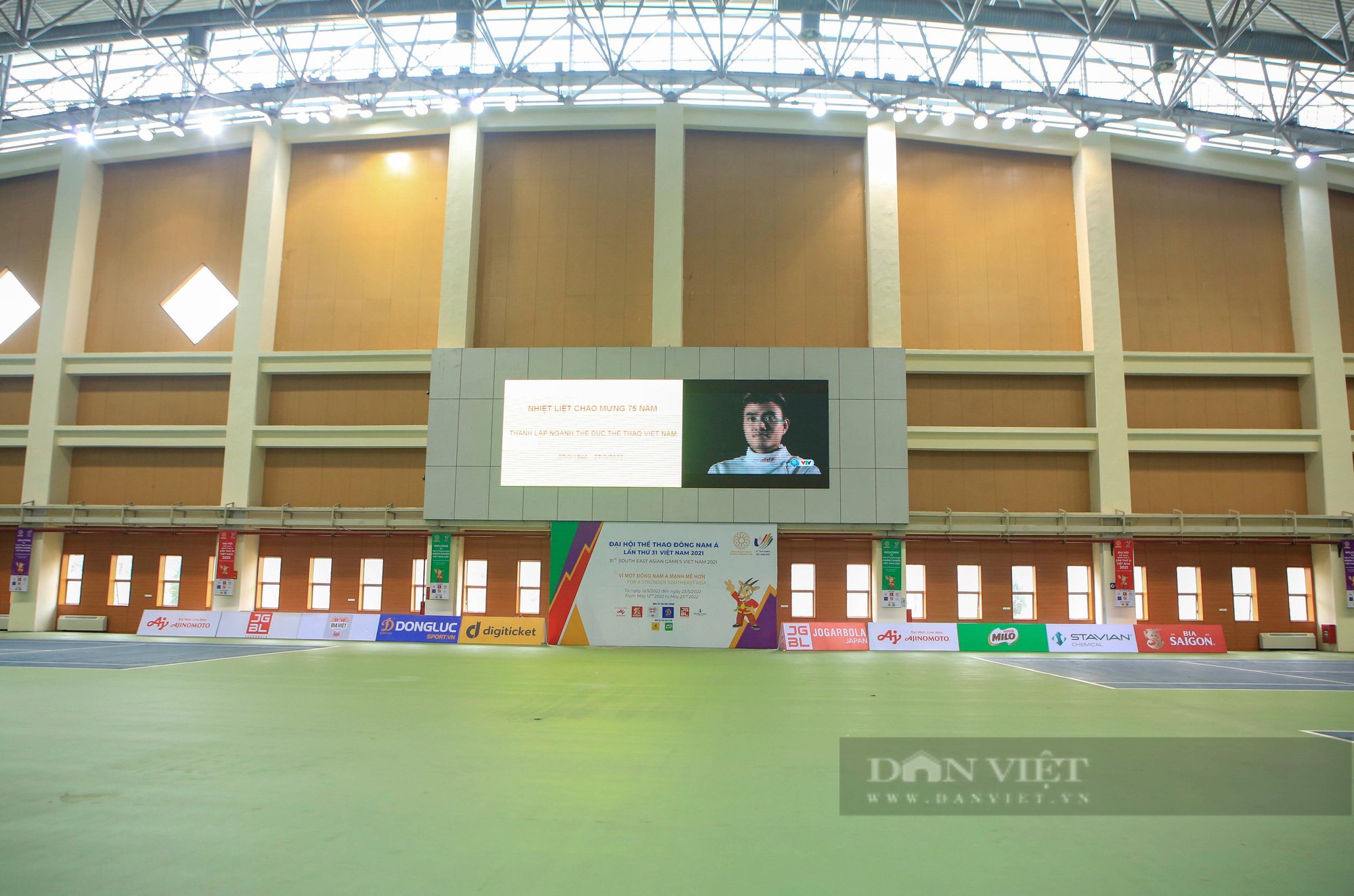 Các nhà thi đấu ở Hà Nội khoác tấm áo mới trước thềm SEA Games 31 - Ảnh 14.