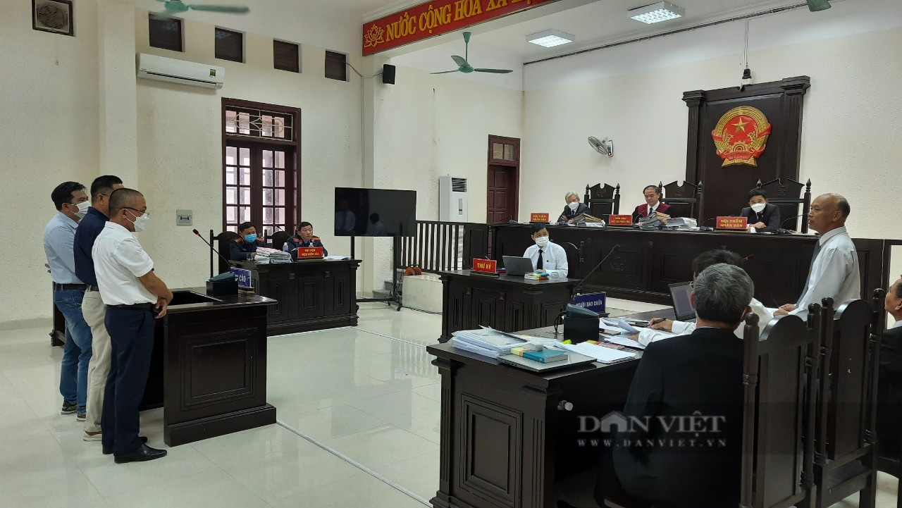 Vụ án cựu nhà báo nói xấu lãnh đạo trên mạng xã hội: Chưa thể tuyên án - Ảnh 1.