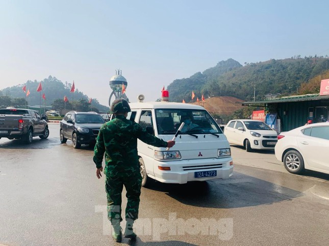 Vì sao Lạng Sơn tiếp tục khuyến cáo không nên mang hàng xuất khẩu tới biên giới? - Ảnh 8.