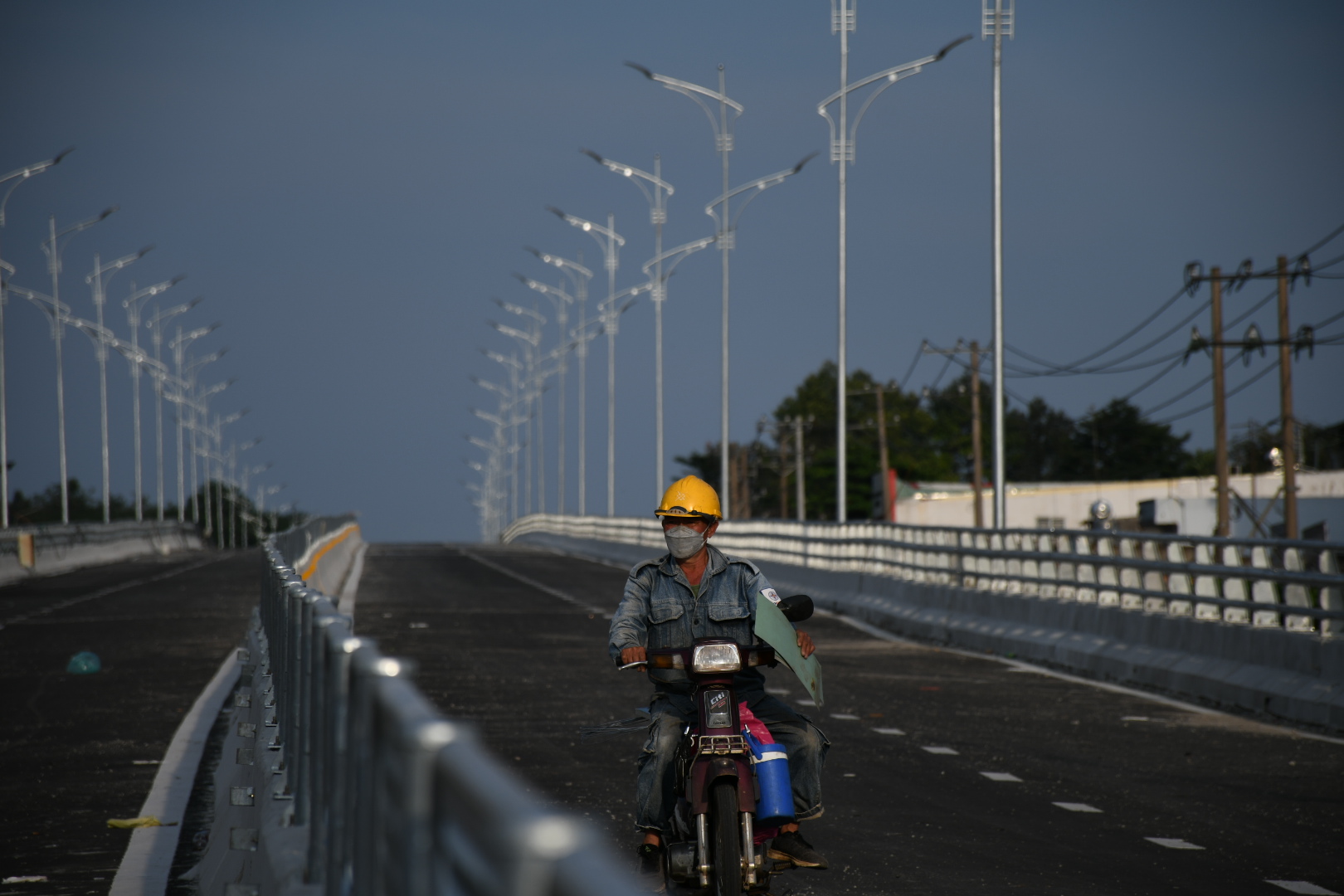 Sáng mai, thông xe cầu vượt Dầu Giây sau 5 năm thi công ì ạch - Ảnh 5. Sáng mai, thông xe cầu vượt Dầu Giây sau 5 năm thi công ì ạch - Ảnh 5.