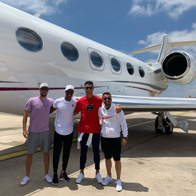 Khám phá chuyên cơ riêng trị giá 20 triệu bảng của Ronaldo - Ảnh 2.