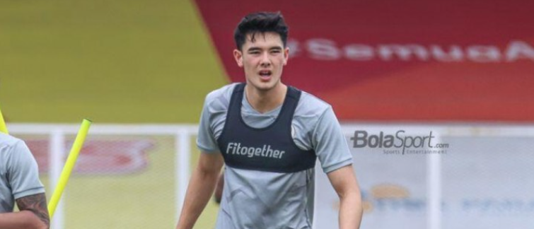 U23 Indonesia mất ngôi sao châu Âu cao 1m94 khi đấu U23 Việt Nam - Ảnh 1.