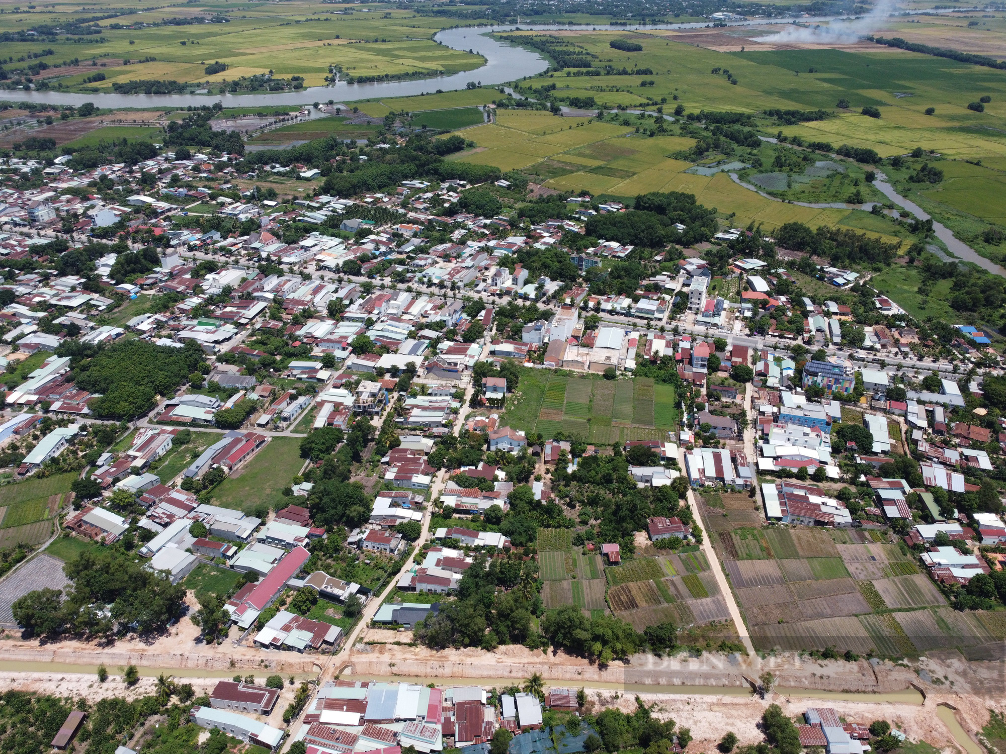 TP.HCM: Chủ tịch nước chủ trì Hội nghị xúc tiến đầu tư vào Củ Chi và Hóc Môn - Ảnh 1.